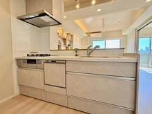 【東京都/北区中十条】ゼファー中十条アクタージュ キッチン：家具・エアコン付き