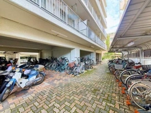 【東京都/豊島区高田】目白ガーデニア 駐輪場