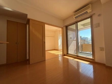 【東京都/千代田区神田佐久間町】ベラカーサ秋葉原 リビング・ダイニング：左手：洋室