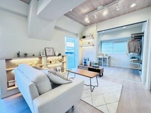 【東京都/新宿区山吹町】ベルディ早稲田東 リビング・ダイニング：（奥）洋室