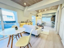 【東京都/新宿区山吹町】ベルディ早稲田東 リビング・ダイニング：（奥）洋室