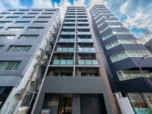 【東京都/千代田区内神田】リビオレゾン内神田 外観：写真中央