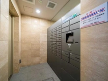 【東京都/千代田区内神田】リビオレゾン内神田 宅配BOX