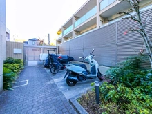 【東京都/新宿区中落合】クラッシィハウス新宿中落合 共用施設：バイク置き場