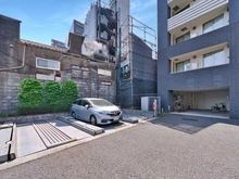 【東京都/文京区本郷】レガロ本郷三丁目 駐車場