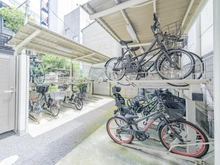 【東京都/文京区本郷】レガロ本郷三丁目 駐輪場