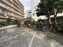 【東京都/台東区池之端】上野ハイツ 駐輪場