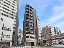 【東京都/文京区本郷】オープンレジデンシア本郷後楽園 外観：写真中央