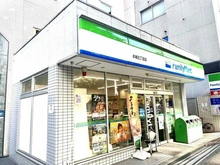 【東京都/文京区本郷】プラウド本郷 ファミリーマート本郷五丁目店（現地より約360m）：