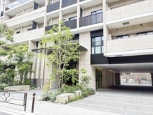 【東京都/文京区本郷】ブランズ本郷 アプローチ