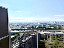 【千葉県/千葉市稲毛区小仲台】プラウドタワー稲毛 眺望：バルコニーより