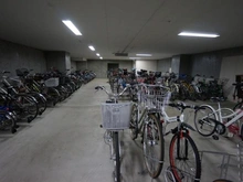 【千葉県/千葉市稲毛区小仲台】プラウドタワー稲毛 駐輪場