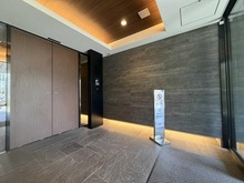 【東京都/文京区千駄木】オープンレジデンシア千駄木フロントコート エントランス