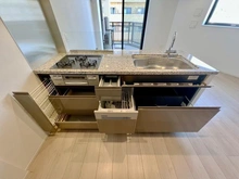 【東京都/文京区根津】イニシア文京根津 キッチン：収納