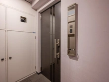 【東京都/千代田区神田神保町】ダイナシティ神保町 玄関