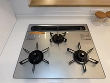 【東京都/足立区綾瀬】ライオンズマンション綾瀬第2 キッチン：3口コンロ