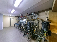 【東京都/文京区千駄木】オープンレジデンシア千駄木ヒルズ 駐輪場