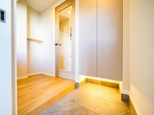 【東京都/荒川区東日暮里】ダイアパレス鶯谷 玄関