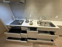 【東京都/千代田区神田淡路町】ワテラスタワーレジデンス キッチン：IHコンロ・食洗機付システムキッチン