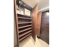 【埼玉県/蕨市錦町】オハナ蕨錦町 玄関