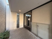 【埼玉県/蕨市錦町】オハナ蕨錦町 エントランス：サブエントランス