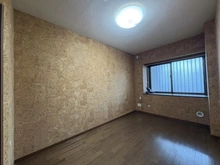 【埼玉県/川口市栄町】コスモ川口栄町 洋室：約6.1帖