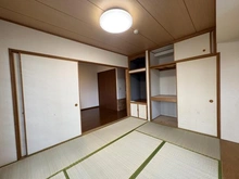 【埼玉県/川口市栄町】コスモ川口栄町 和室：約６帖