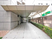 【埼玉県/川口市栄町】コスモ川口栄町 エントランス：※大規模修繕工事中