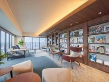 【埼玉県/川口市栄町】プラウドタワー川口クロス 共用部：「ライブラリーラウンジ」
リモートワーク等での利用も可能