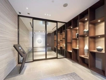 【埼玉県/川口市栄町】プラウドタワー川口クロス エントランス：「トリプルセキュリティ（ダブルオートロック）」
システム採用