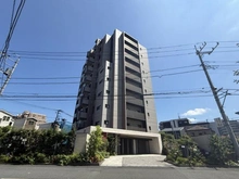 【埼玉県/川口市金山町】ヴィルレ川口 外観：2018年6月築のマンションとなります。