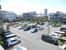 【埼玉県/蕨市塚越】ライオンズ蕨ローレルコート 駐車場