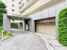 【埼玉県/川口市元郷】ビー・サイト 敷地内