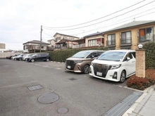 【埼玉県/川口市西川口】グローベルザ・ガーデン川口 駐車場