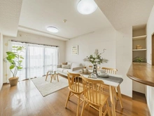 【埼玉県/蕨市中央】ライオンズマンション蕨中央第2 リビング：※家具・調度品等は販売価格に含まれておりません