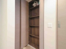 【神奈川県/川崎市高津区二子】プラウド二子新地 収納