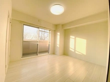 【神奈川県/川崎市高津区下作延】クイーンハイツ久地 洋室：約5.9帖