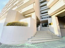 【神奈川県/川崎市高津区下作延】クイーンハイツ久地 アプローチ