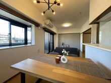 【神奈川県/川崎市川崎区浜町】ダイアパレス川崎グリーンポート リビング・ダイニング：※家具・調度品は販売価格に含まれておりません