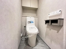 【神奈川県/川崎市中原区上小田中】クレッセント武蔵新城イースト トイレ