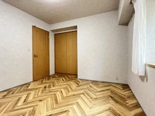 【神奈川県/川崎市中原区上小田中】クレッセント武蔵新城イースト 洋室