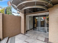 【神奈川県/川崎市高津区北見方】クレッセント二子多摩川4 エントランス