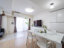 【神奈川県/川崎市高津区梶ケ谷】エム・ブランド梶ヶ谷 リビング・ダイニング