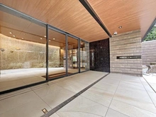 【神奈川県/川崎市高津区坂戸】パークホームズ溝の口ミッドイースト エントランス