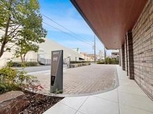 【神奈川県/川崎市高津区坂戸】パークホームズ溝の口ミッドイースト 敷地内：車寄せ