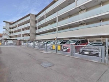 【神奈川県/川崎市高津区二子】プラウド二子新地 駐車場