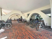 【神奈川県/川崎市高津区久本】パークシティ溝の口 E棟 駐輪場