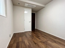 【神奈川県/川崎市宮前区有馬】バースシティ・ザ・マーク鷺沼 洋室