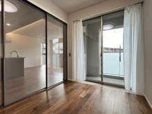 【神奈川県/川崎市宮前区有馬】バースシティ・ザ・マーク鷺沼 洋室