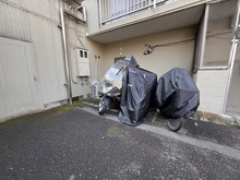 【神奈川県/川崎市高津区新作】キャッスル梶が谷 駐輪場：バイク置き場　空き無（300～500円/月）